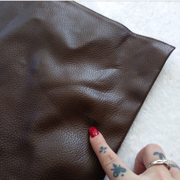 "The Perfect Bag Co." Brown Leather Bag - Picture 3 of 7